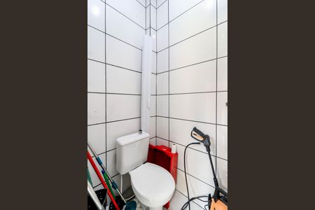 Casa à venda com 160m², 3 quartos e 2 vagas Casa à venda com 160m², 3 quartos e 2 vagasBanheiro de Serviço