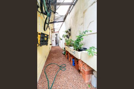 Casa à venda com 160m², 3 quartos e 2 vagas Casa à venda com 160m², 3 quartos e 2 vagasCorredor Lateral