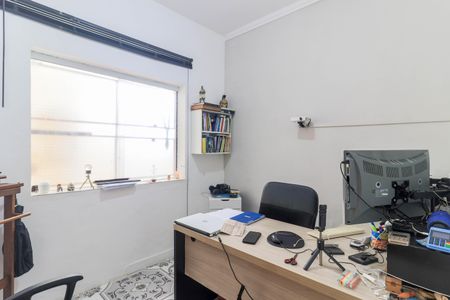 Casa à venda com 160m², 3 quartos e 2 vagas Casa à venda com 160m², 3 quartos e 2 vagasQuarto 1