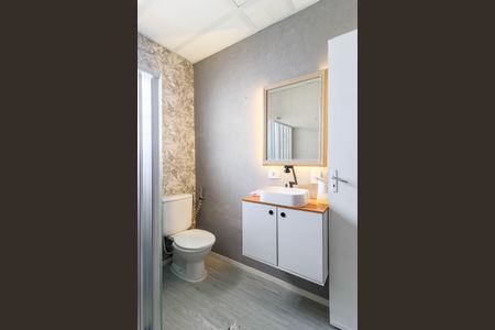 Casa à venda com 160m², 3 quartos e 2 vagas Casa à venda com 160m², 3 quartos e 2 vagasBanheiro