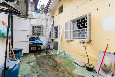 Casa à venda com 160m², 3 quartos e 2 vagas Casa à venda com 160m², 3 quartos e 2 vagasQuintal