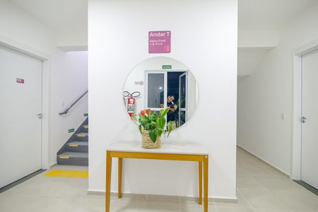 Apartamento para alugar com 51m², 2 quartos e 1 vaga Apartamento para alugar com 51m², 2 quartos e 1 vagaHall de entrada