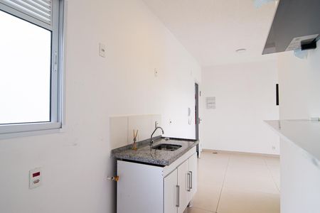 Apartamento para alugar com 51m², 2 quartos e 1 vaga Apartamento para alugar com 51m², 2 quartos e 1 vagaCozinha e Área de Serviço