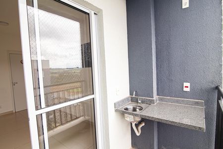 Apartamento para alugar com 51m², 2 quartos e 1 vaga Apartamento para alugar com 51m², 2 quartos e 1 vagaSala - sacada