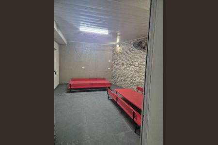 Casa para alugar com 3 quartos, 300m² em Jardim Teresa Cristina, São Paulo