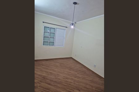 Casa para alugar com 3 quartos, 300m² em Jardim Teresa Cristina, São Paulo