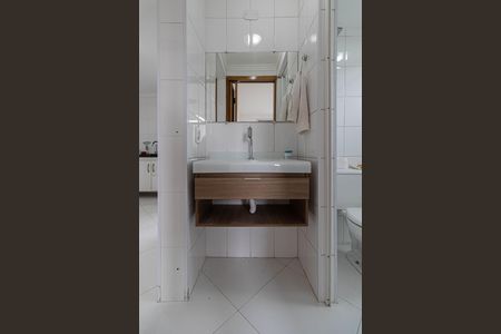 Apartamento para alugar com 56m², 2 quartos e 1 vaga Apartamento para alugar com 56m², 2 quartos e 1 vagaBanheiro