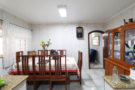 Casa à venda com 193m², 3 quartos e 2 vagas