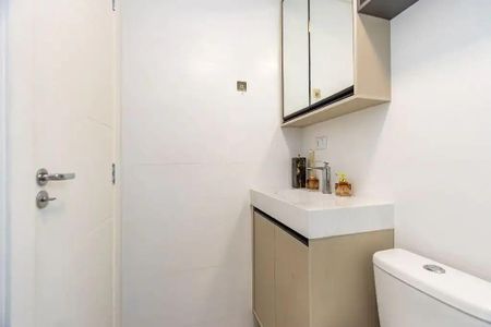 Casa de condomínio para alugar com 109m², 3 quartos e 1 vaga Casa de condomínio para alugar com 109m², 3 quartos e 1 vagaBanheiro