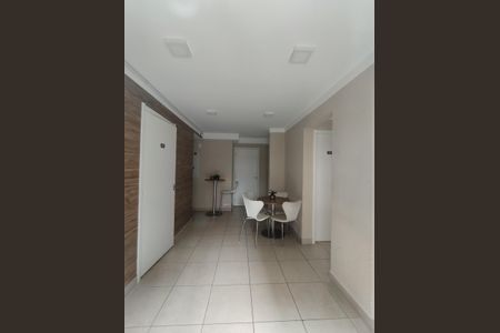 Apartamento à venda com 40m², 2 quartos e sem vaga Apartamento à venda com 40m², 2 quartos e sem vagaÁrea comum - Salão de festas