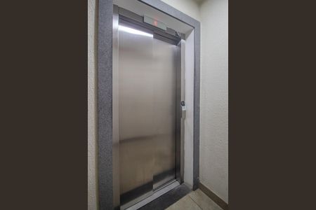 Apartamento à venda com 47m², 2 quartos e 1 vagaHall de entrada