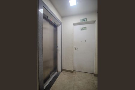 Apartamento à venda com 47m², 2 quartos e 1 vagaHall de entrada