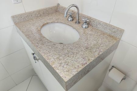 Casa de condomínio à venda com 100m², 3 quartos e 2 vagasBanheiro da Suíte 2