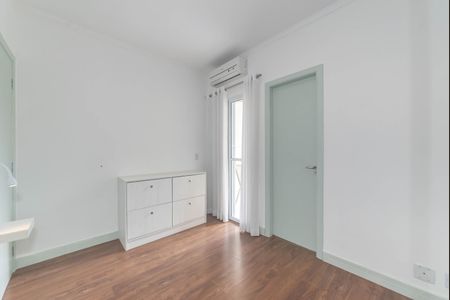 Casa de condomínio à venda com 100m², 3 quartos e 2 vagasSuite 2