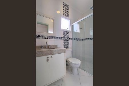 Casa de condomínio à venda com 100m², 3 quartos e 2 vagasBanheiro da Suíte 2