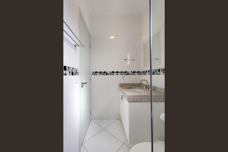 Casa de condomínio à venda com 100m², 3 quartos e 2 vagasBanheiro da Suíte 2