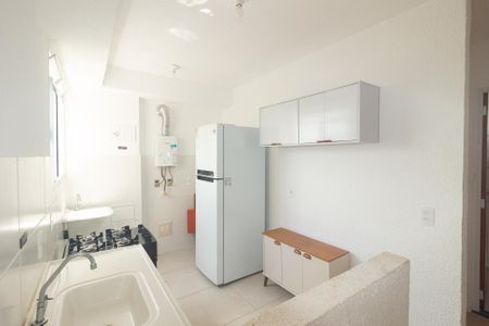 Apartamento para alugar com 45m², 2 quartos e sem vagaCozinha e Área de Serviço
