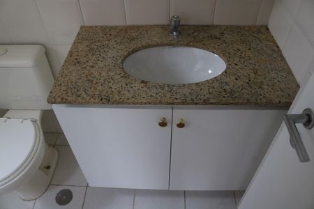 Apartamento para alugar com 55m², 2 quartos e 2 vagasBanheiro 1