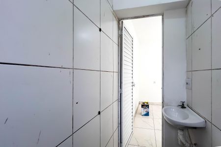 Banheiro de apartamento para alugar com 1 quarto, 15m² em Liberdade, São Paulo