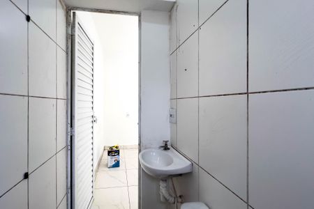 Banheiro de apartamento para alugar com 1 quarto, 15m² em Liberdade, São Paulo