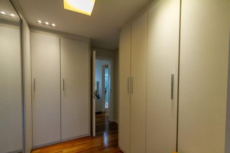 Apartamento à venda com 149m², 3 quartos e 3 vagasSuíte 2