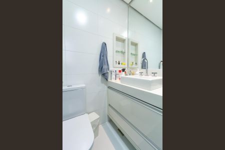 Apartamento à venda com 149m², 3 quartos e 3 vagasBanheiro da Suíte 2