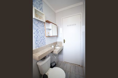 Apartamento para alugar com 58m², 2 quartos e 1 vaga Apartamento para alugar com 58m², 2 quartos e 1 vagaBanheiro