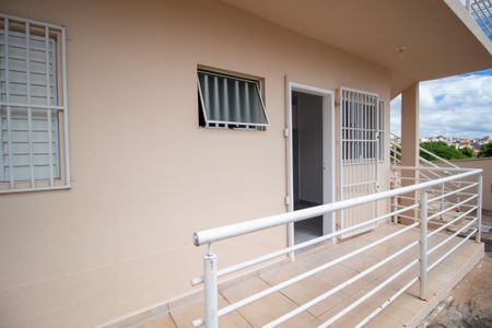 Apartamento para alugar com 58m², 2 quartos e 1 vaga Apartamento para alugar com 58m², 2 quartos e 1 vagaFachada