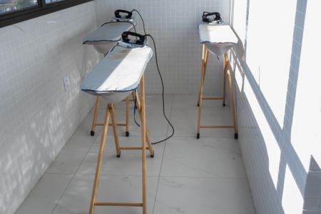 Studio para alugar com 27m², 1 quarto e 1 vaga Studio para alugar com 27m², 1 quarto e 1 vagaLavanderia