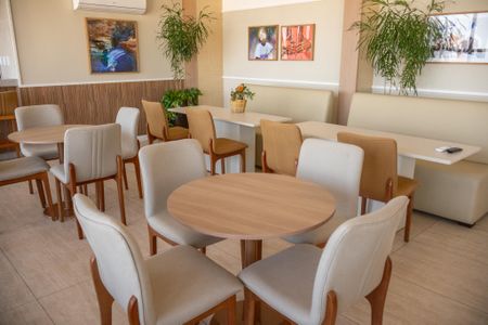 Studio para alugar com 27m², 1 quarto e 1 vaga Studio para alugar com 27m², 1 quarto e 1 vagaÁrea comum - Salão de festas