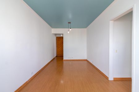 Apartamento para alugar com 70m², 2 quartos e 1 vagaSala