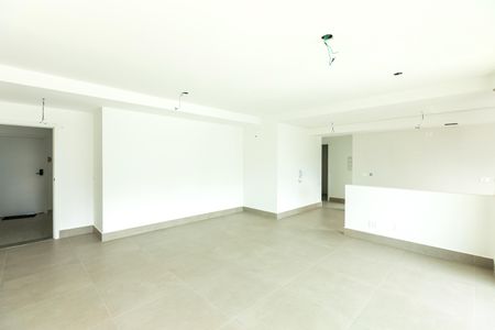 Sala de apartamento à venda com 3 quartos, 139m² em Cambuí, Campinas