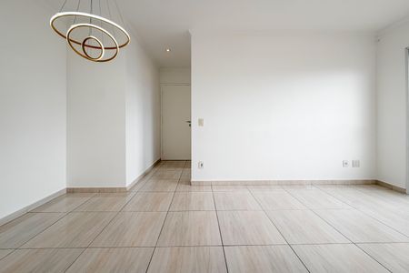 Apartamento para alugar com 55m², 2 quartos e 1 vaga Apartamento para alugar com 55m², 2 quartos e 1 vagaSala