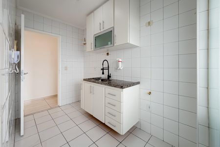 Apartamento para alugar com 55m², 2 quartos e 1 vaga Apartamento para alugar com 55m², 2 quartos e 1 vagaCozinha