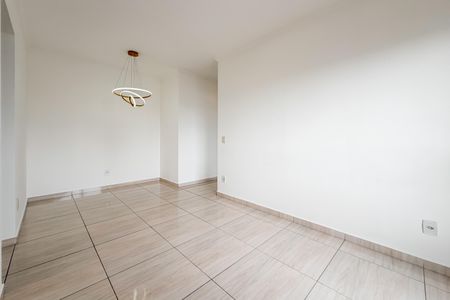 Apartamento para alugar com 55m², 2 quartos e 1 vaga Apartamento para alugar com 55m², 2 quartos e 1 vagaSala