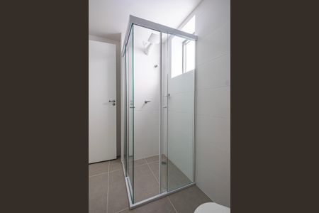 Banheiro de kitnet/studio para alugar com 1 quarto, 25m² em Cerqueira César, São Paulo