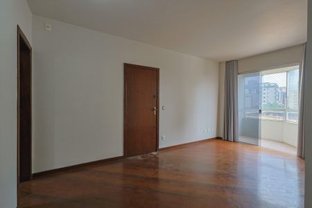 Sala de apartamento à venda com 2 quartos, 76m² em Santa Efigênia, Belo Horizonte