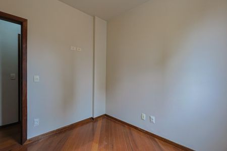 Apartamento à venda com 76m², 2 quartos e 2 vagasQuarto 1
