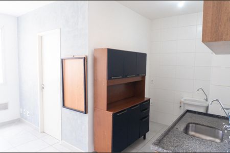 Apartamento para alugar com 34m², 2 quartos e sem vaga Apartamento para alugar com 34m², 2 quartos e sem vagaCozinha e Área de Serviço