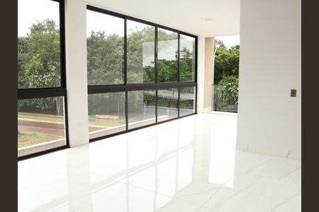 Casa para alugar com 530m², 5 quartos e 5 vagasSacada