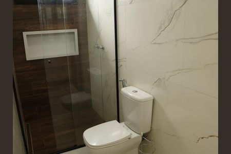 Casa para alugar com 530m², 5 quartos e 5 vagasBanheiro da Suíte 1