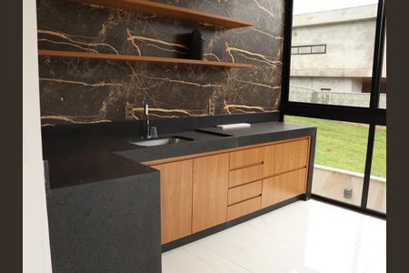 Casa para alugar com 530m², 5 quartos e 5 vagasCozinha