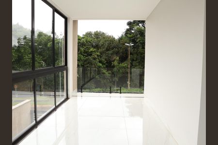 Casa para alugar com 530m², 5 quartos e 5 vagasSacada