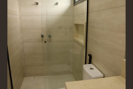 Casa para alugar com 530m², 5 quartos e 5 vagasBanheiro da Suíte 4