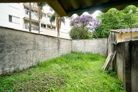 Casa à venda com 225m², 3 quartos e 2 vagasQuintal