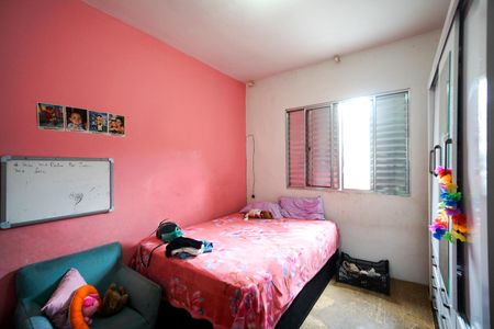 Casa à venda com 225m², 3 quartos e 2 vagasQuarto 02