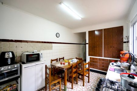 Casa à venda com 225m², 3 quartos e 2 vagasCozinha