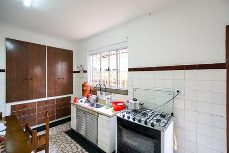 Casa à venda com 225m², 3 quartos e 2 vagasCozinha