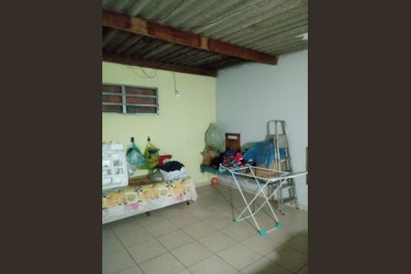 Área externa de casa para alugar com 2 quartos, 180m² em Vila Albertina, São Paulo