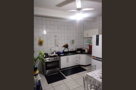 Cozinha de casa para alugar com 2 quartos, 180m² em Vila Albertina, São Paulo
